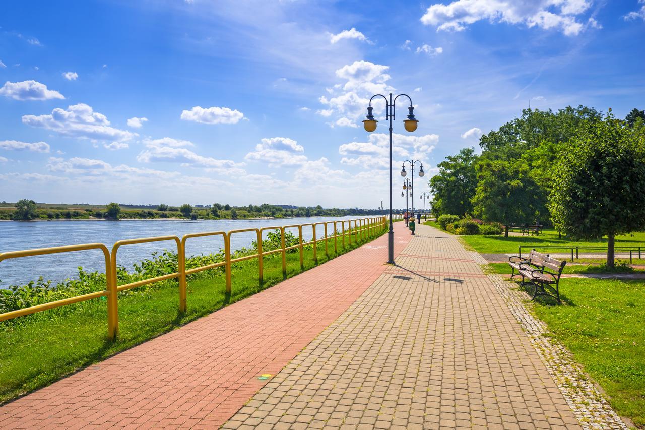 Hotel Vela Tczew Buitenkant foto