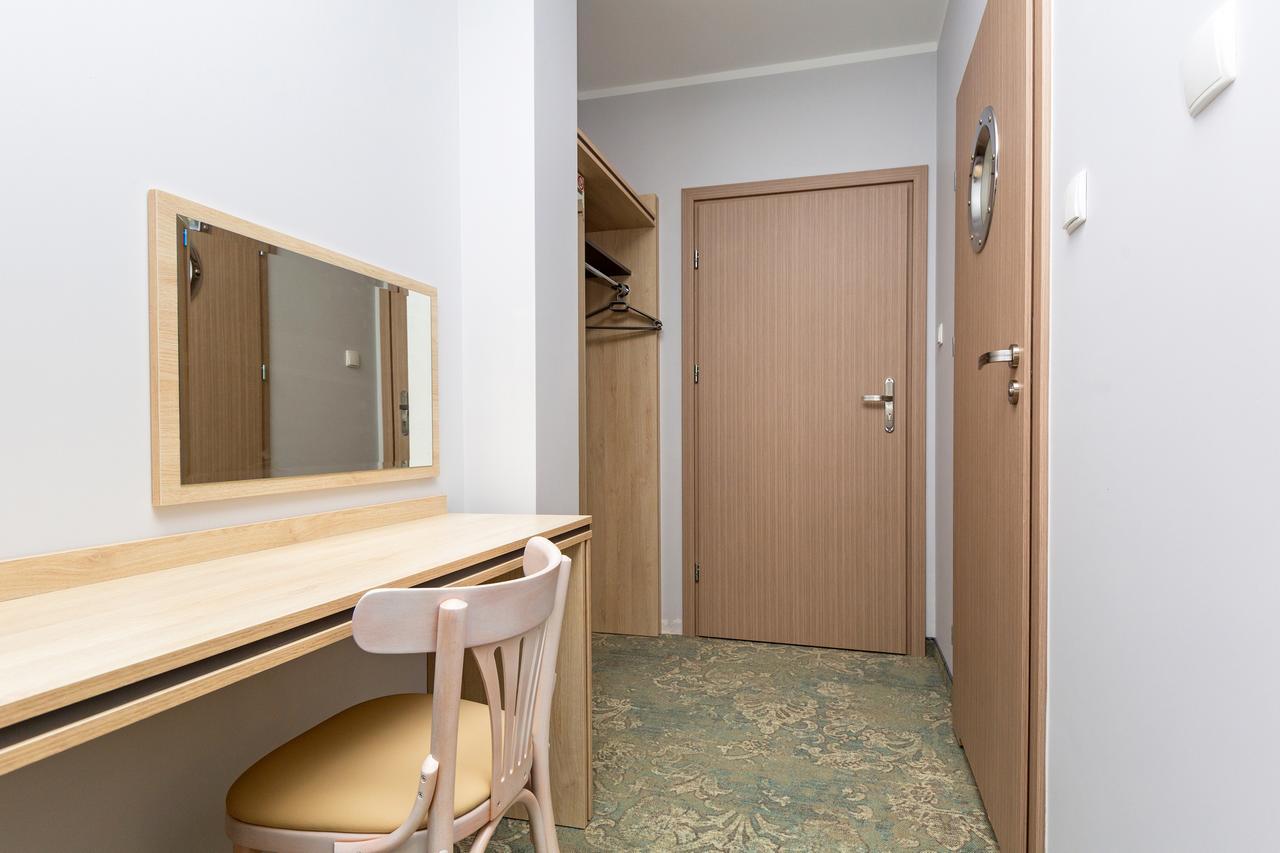 Hotel Vela Tczew Buitenkant foto