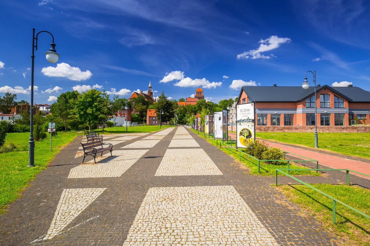 Hotel Vela Tczew Buitenkant foto