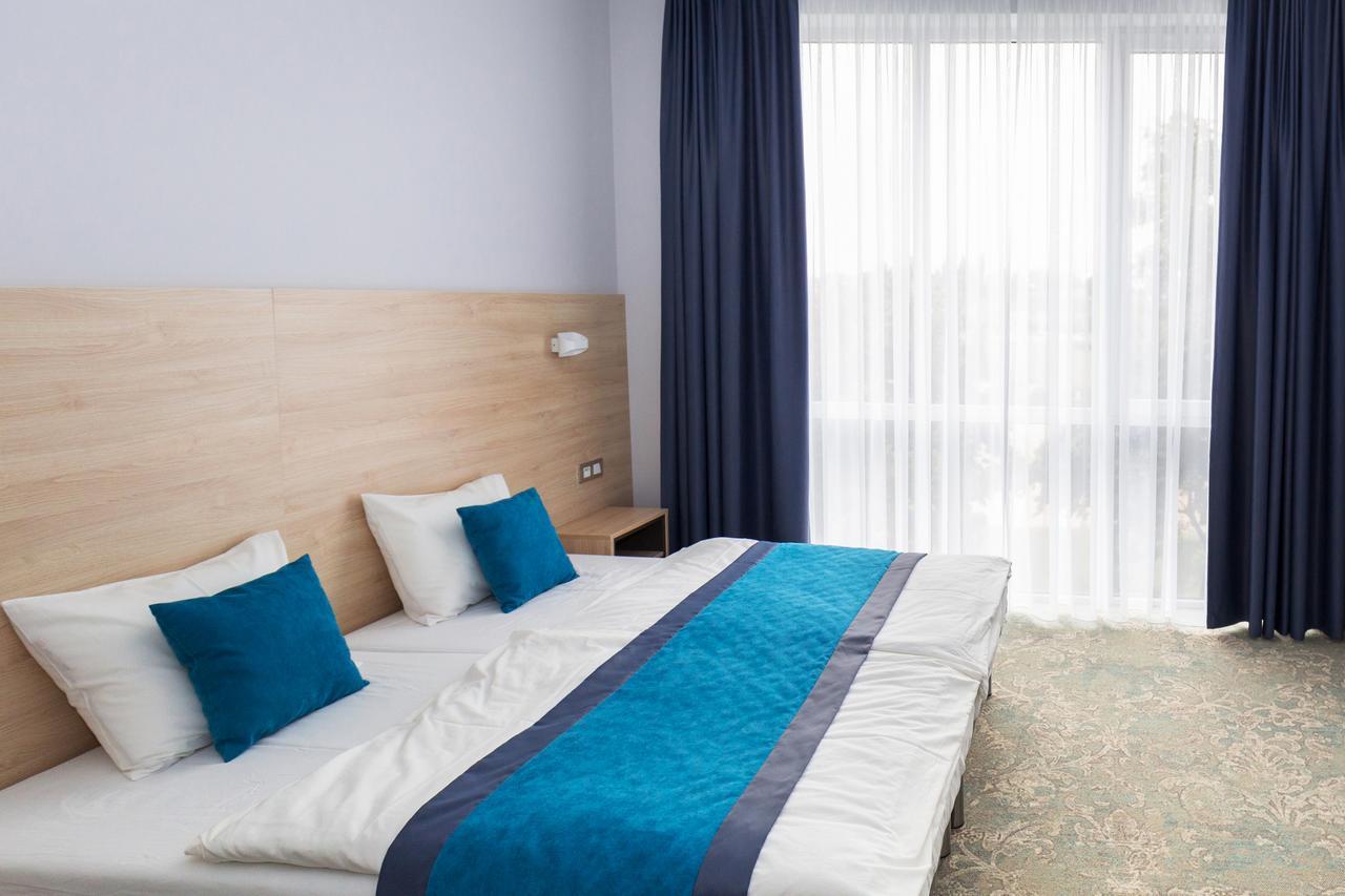 Hotel Vela Tczew Buitenkant foto