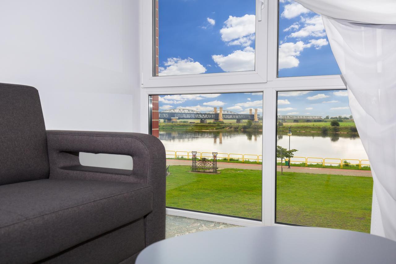 Hotel Vela Tczew Buitenkant foto
