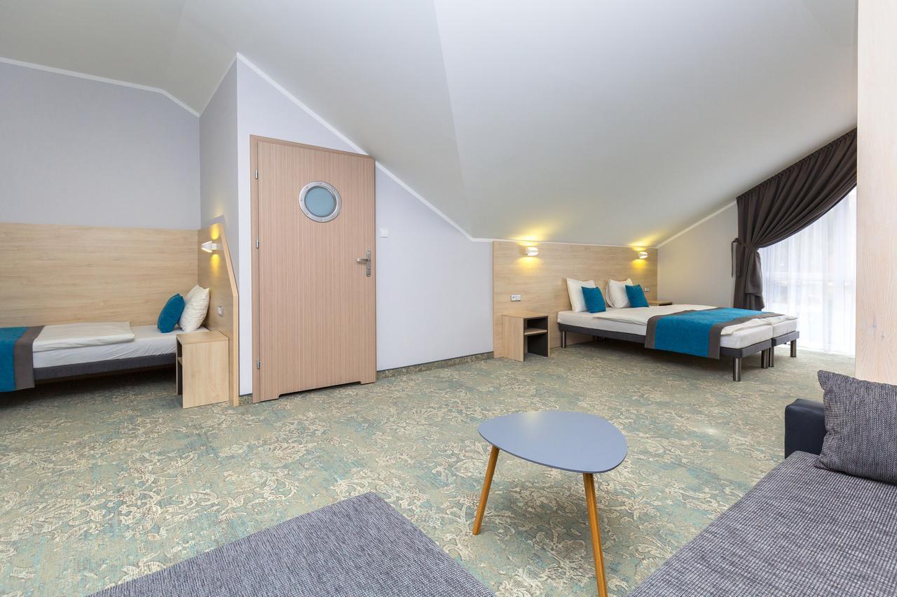 Hotel Vela Tczew Buitenkant foto